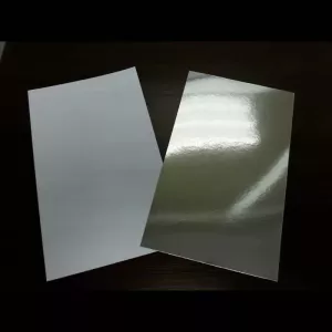 Feuilles 150x250mm kraft lamine PP blanc-metallise