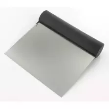 Racloir patisserie plus poignee acier synthetique 110x110mm