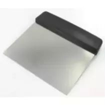 Racloir patisserie plus poignee acier synthetique 135x135mm