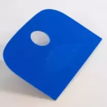 Grattoir 151x100mm PVC bleu Claes Distribution avec trou