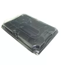 Plateau PET 24,5 × 35cm avec couvercle clip 7 compartiments noir/transp (par 25)