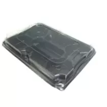 Plateau PET 24,5 × 35cm avec couvercle clip 7 compartiments noir/transp (par 25)